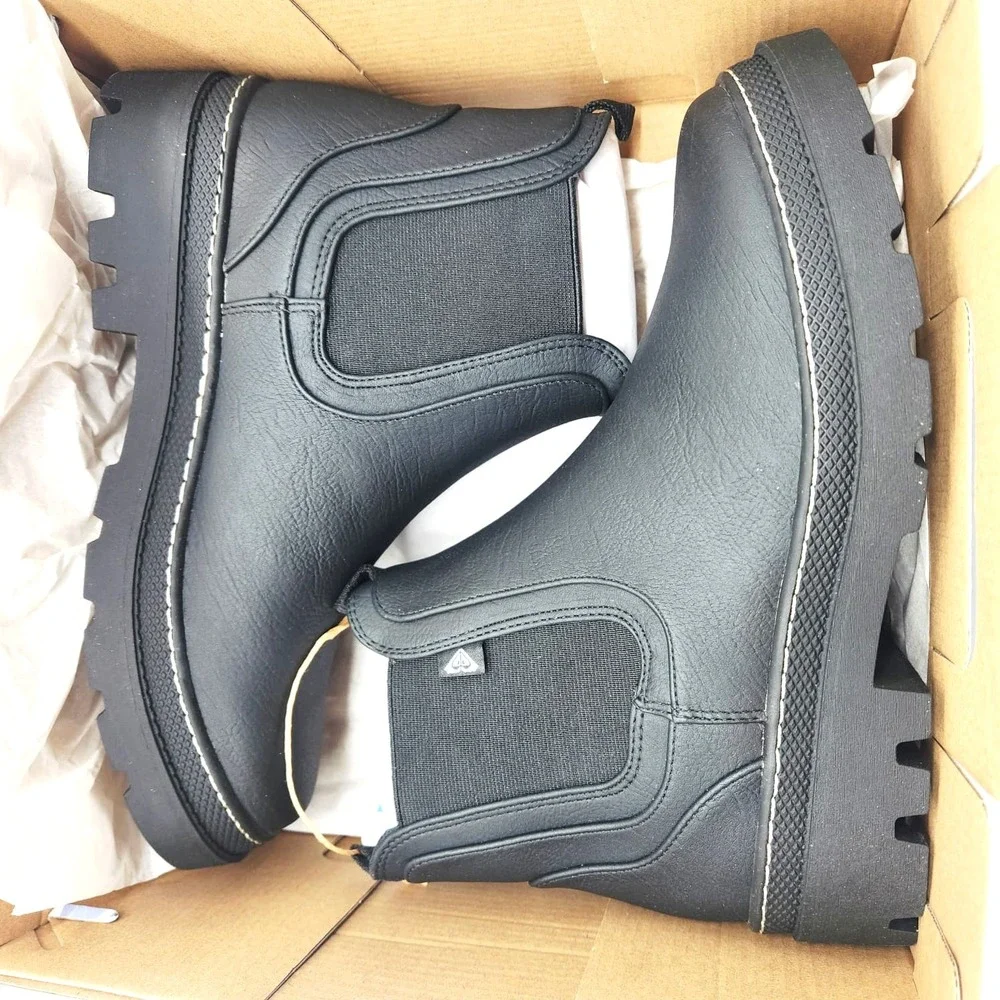 Roxy Womens Wonderland Faux Leather Chelsea‎ Water Resistant Ankle Boots